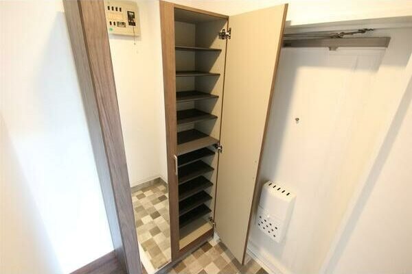 玄関　※他部屋参照