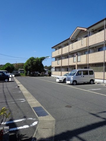 駐車場　駐車場があります