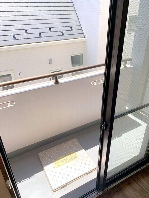 バルコニー　落ち着いた時間を過ごせるバルコニーです