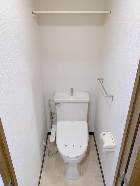 トイレ　コンパクトで使いやすいトイレです