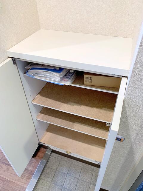 玄関　収納付きの玄関です