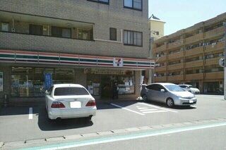 コンビニ　セブンイレブン沼津大岡店（コンビニ）まで400m