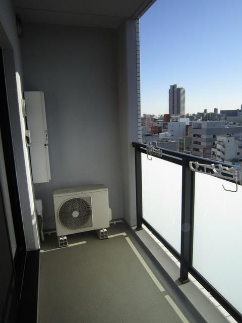 バルコニー　広々バルコニー