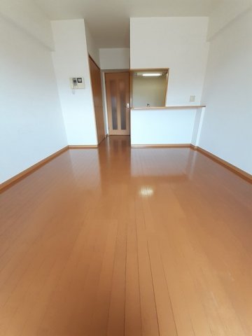居室・リビング　明るい室内です☆