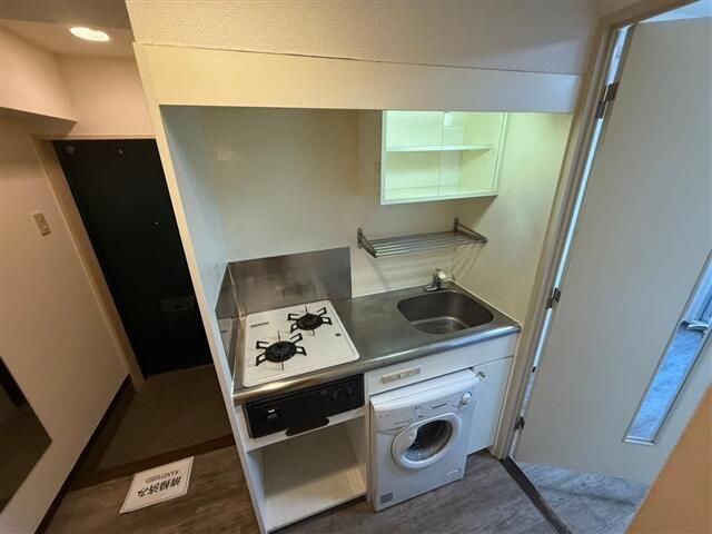 洗面設備　※同建物内・別タイプの参考写真です。