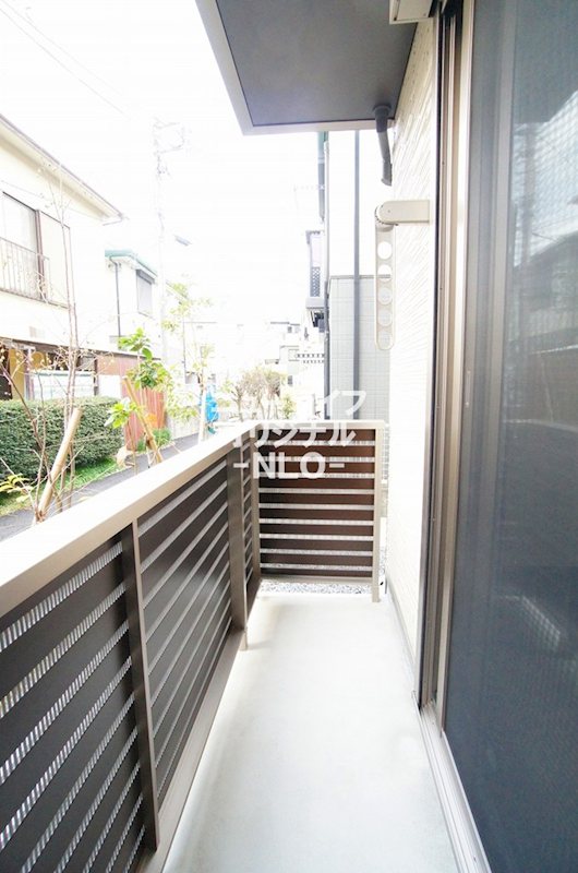 バルコニー　洗濯物の外干しも可能です☆
