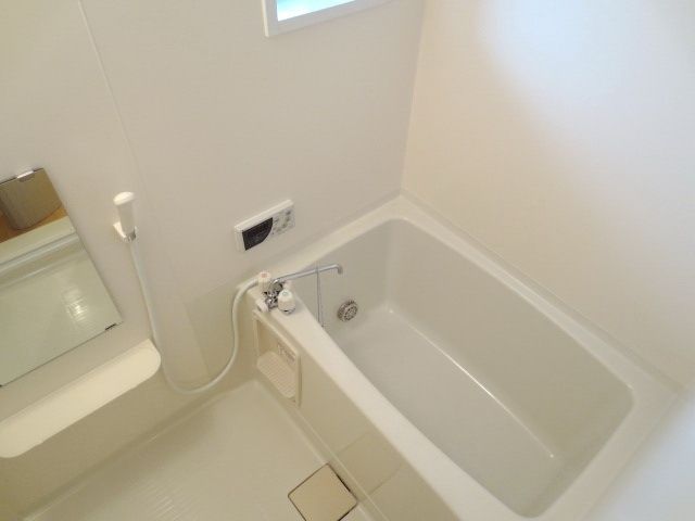 バス・シャワールーム　別部屋参考写真
