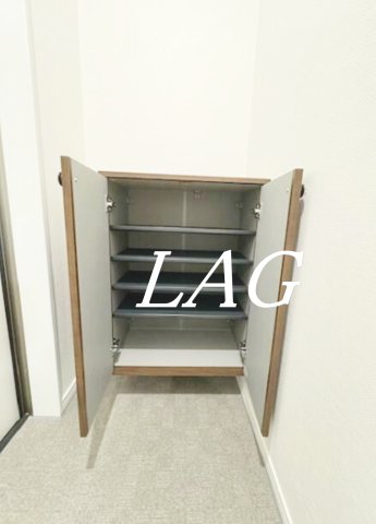 玄関　玄関です。