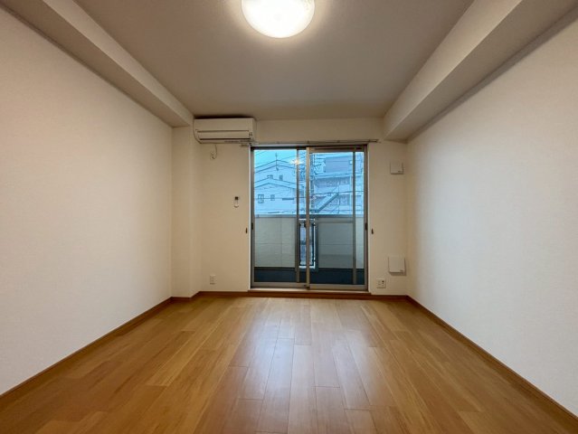 トイレ　別号室の写真です。ご参考までに