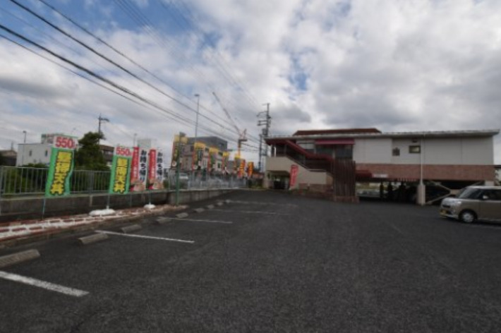 飲食店　和食さと 和泉府中店（飲食店）まで302m