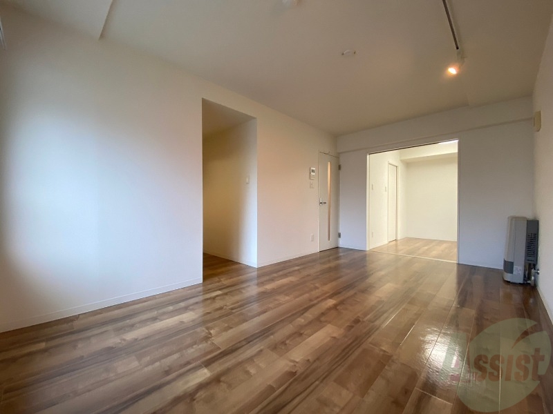 居室・リビング　広くてキレイなお部屋が広がっていて、充実した生活が送れそう。