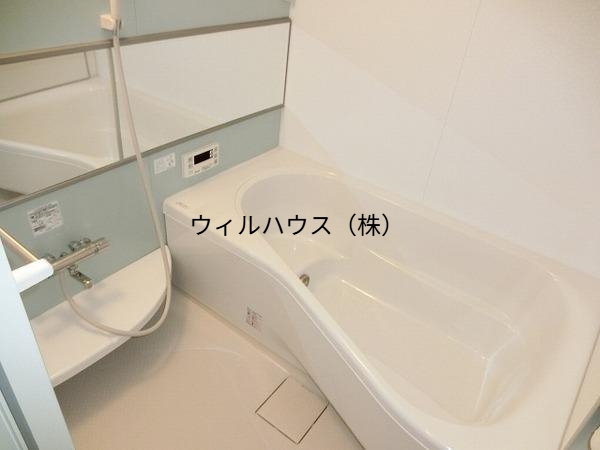 バス・シャワールーム　１坪サイズ大型浴槽！