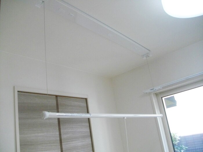 その他設備　室内物干し機