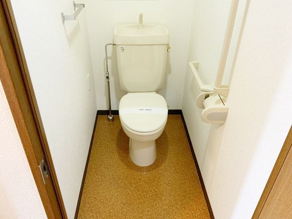 トイレ　トイレ