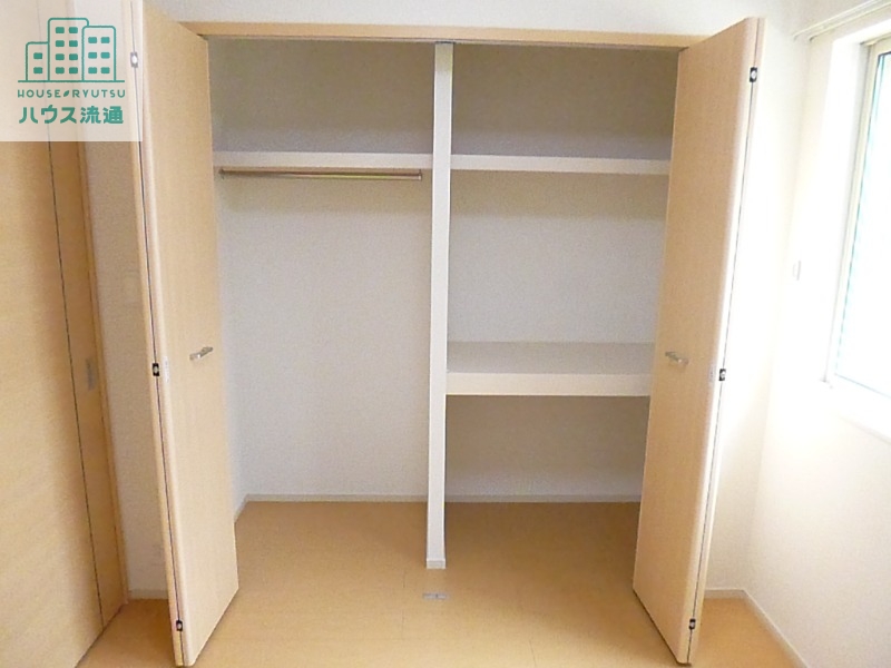 収納　※反転タイプのお写真です