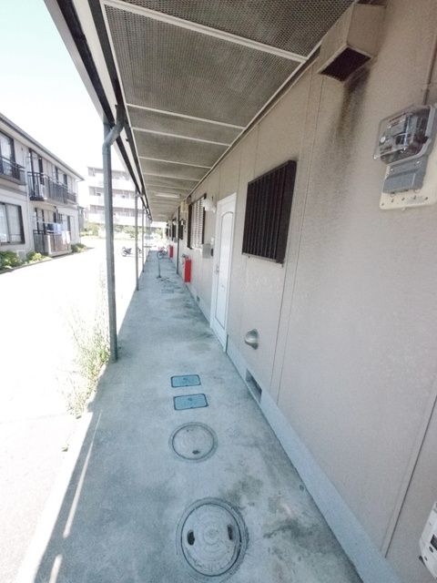 エントランス　★玄関前のスペースです★