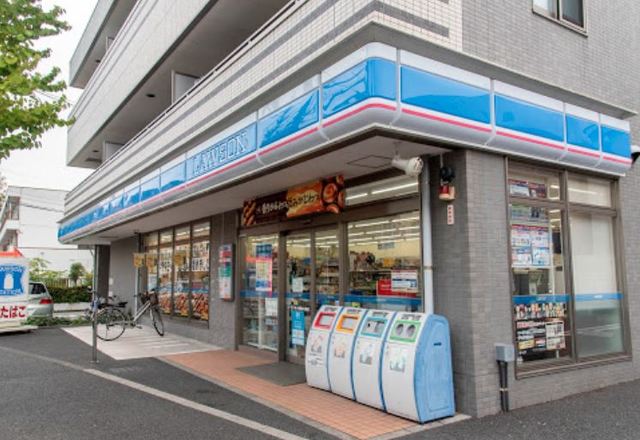 コンビニ　ローソン本一色親水公園店（コンビニ）まで137m