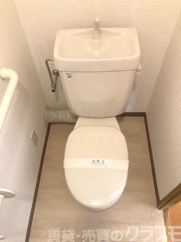 トイレ　ウォシュレット設置できます♪