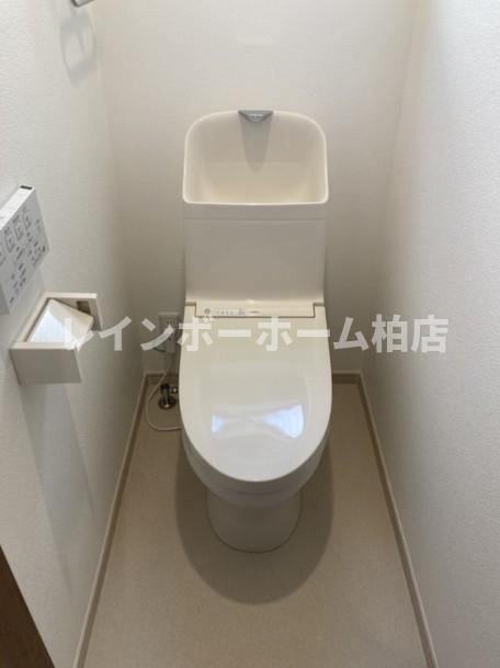 トイレ　トイレもきれいです