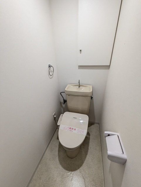 トイレ　★落ち着ける独立したトイレスペース★