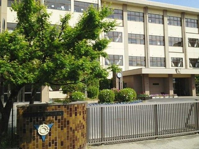 小学校　守山市立吉身小学校（小学校）まで1630m