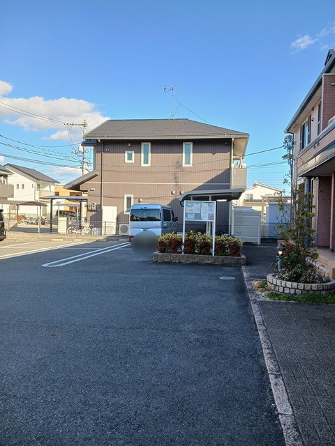 駐車場　駐車場