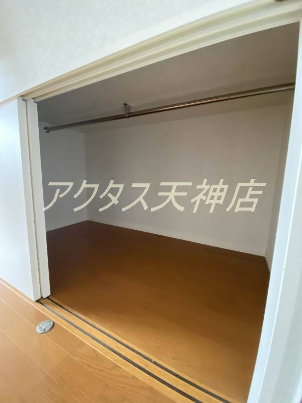 その他　ロフトの下は大型収納♪