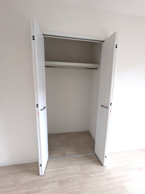 収納　同物件の別部屋のお写真です。ご参考までに御覧ください。