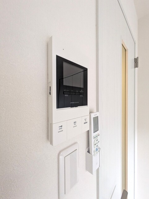 セキュリティ　同物件の別部屋のお写真です。ご参考までに御覧ください。