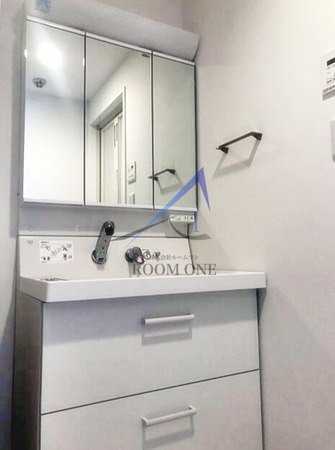 洗面設備　洗面台です。
