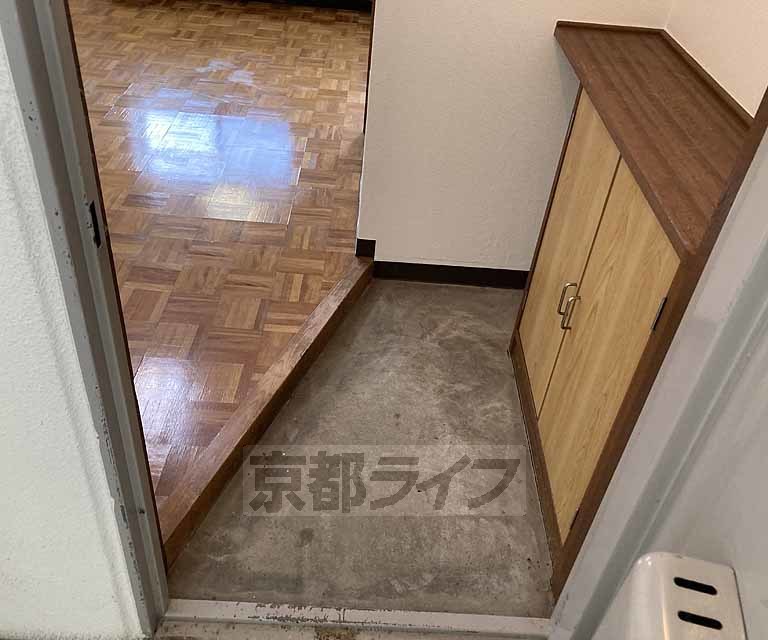 玄関　玄関部分です。