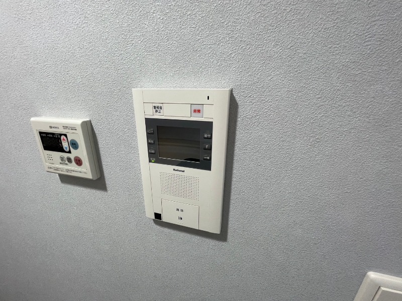 セキュリティ　ＴＶモニター付インターホンです。来客者の顔が見えるので安心！