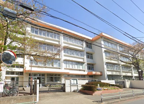 小学校　羽村市立武蔵野小学校（小学校）まで605m