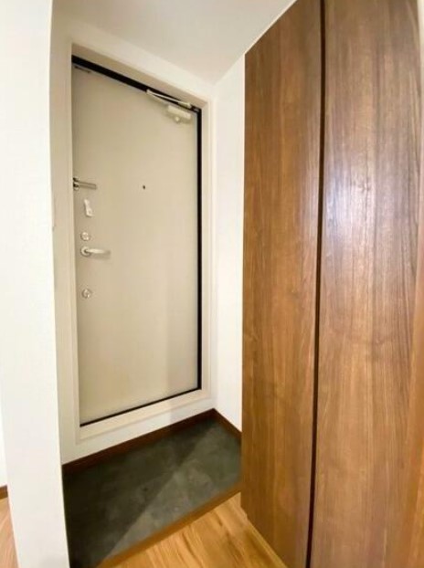 玄関　同施工参照
