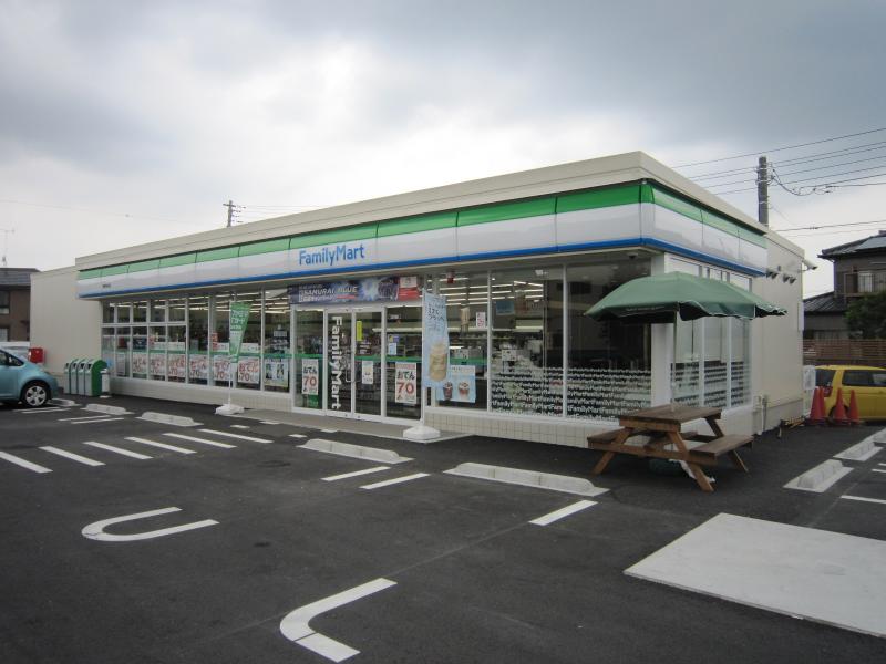 コンビニ　ファミリーマート 坂東辺田店（コンビニ）まで883m