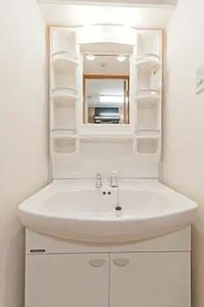 洗面設備　別部屋の画像を使用しております。