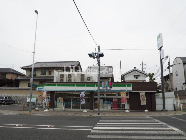コンビニ　ファミリーマート 今里二丁目店（コンビニ）まで407m