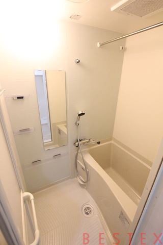 バス・シャワールーム　※同マンション別部屋のお写真です。