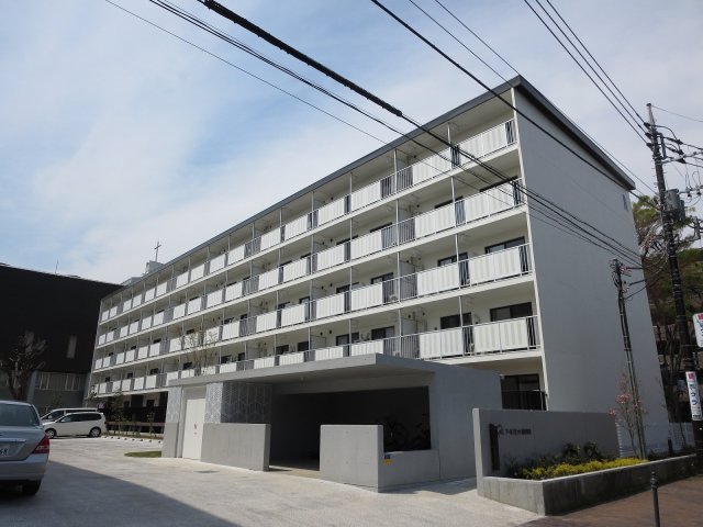 建物外観　落ち着いた雰囲気の外観です