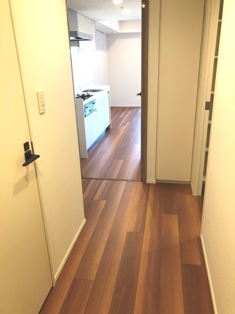 玄関　※写真は同タイプ住戸です。