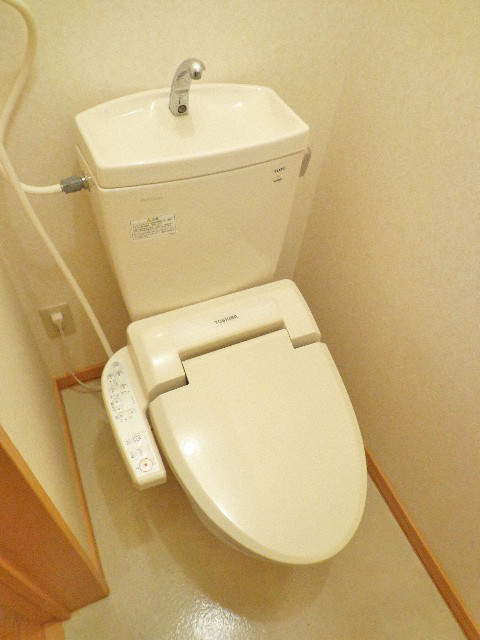 トイレ　ウォシュレット設置済みです！