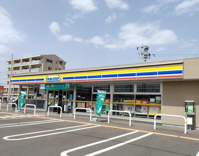 コンビニ　ミニストップ　仙台富沢西店（コンビニ）まで435m