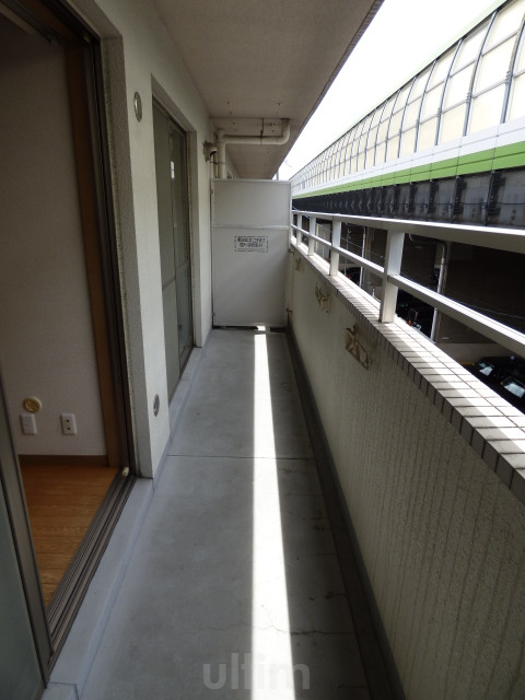バルコニー　別部屋のお写真です。ご参考までに！