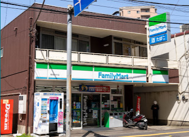 コンビニ　ファミリーマート 妻屋所沢店（コンビニ）まで1210m