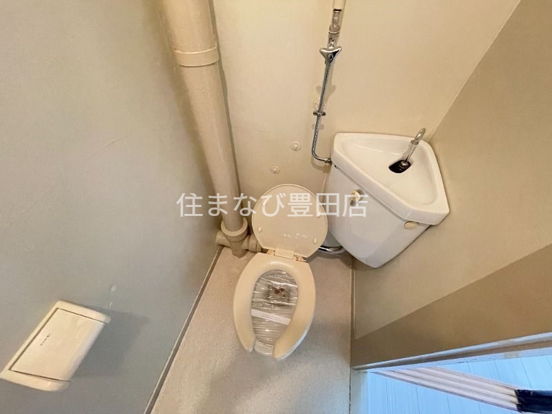 トイレ　別室同型写真