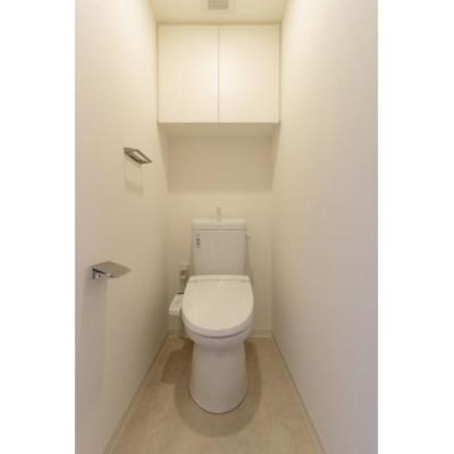 トイレ　※写真は同タイプ住戸です。