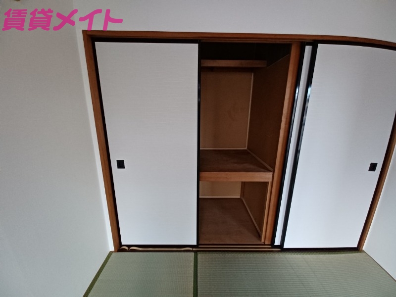 収納　同物件別室反転タイプ画像