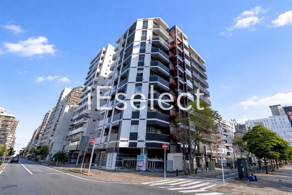 建物外観　お買い物にも便利な立地。