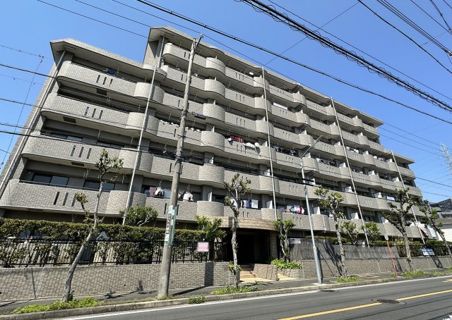 建物外観　安心のマンションタイプのご紹介です☆