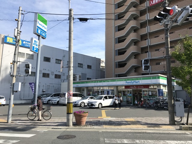 コンビニ　ファミリーマート藤井寺駅前店（コンビニ）まで175m